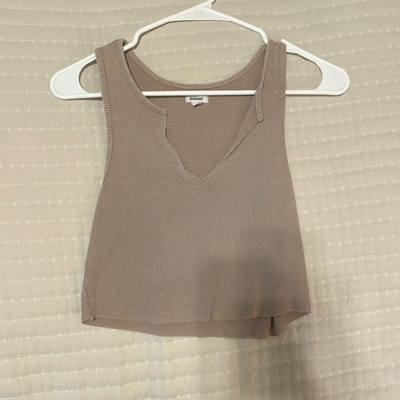 Garage crop top - Picture 1 of 2